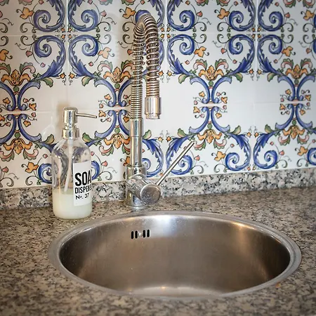 Сasa de vacaciones Casa Marlo, Spacious House In The Lively Centre Of Cómpeta