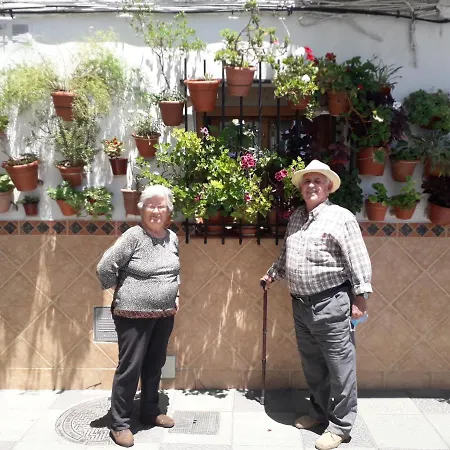 Casa Marlo, Spacious House In The Lively Centre Of Cómpeta