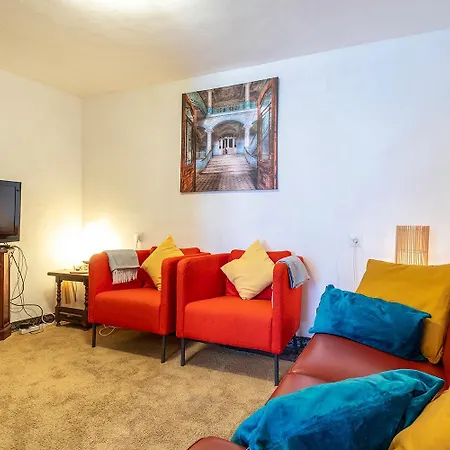 Casa Marlo, Spacious House In The Lively Centre Of * Cómpeta