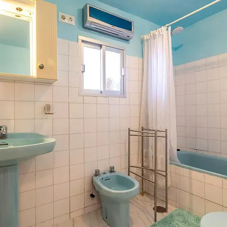 Casa Marlo, Spacious House In The Lively Centre Of Сasa de vacaciones Cómpeta