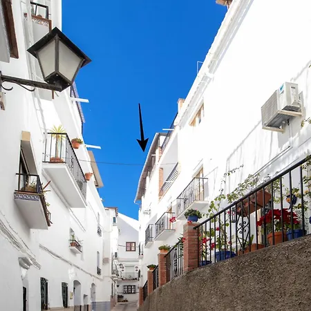 Casa Marlo, Spacious House In The Lively Centre Of * Cómpeta